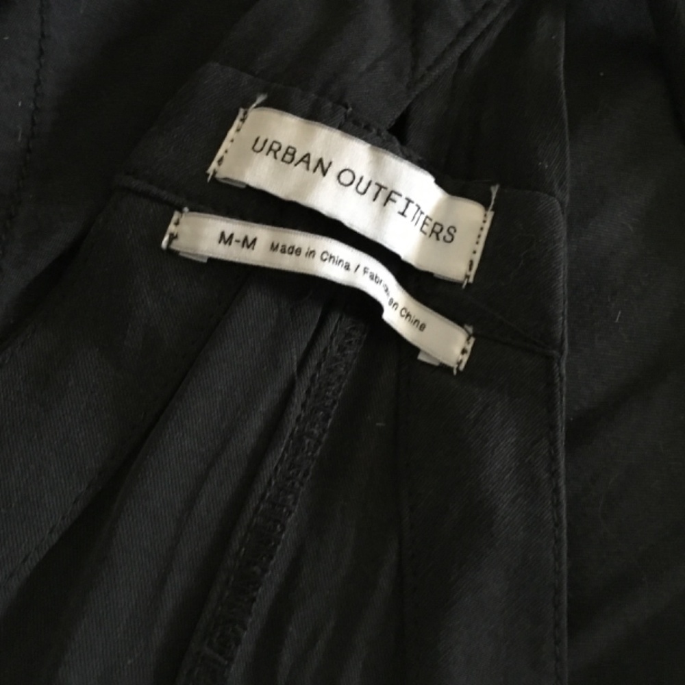 URBAN OUTFITTERS JUMPSUIT - Picture 7 of 8